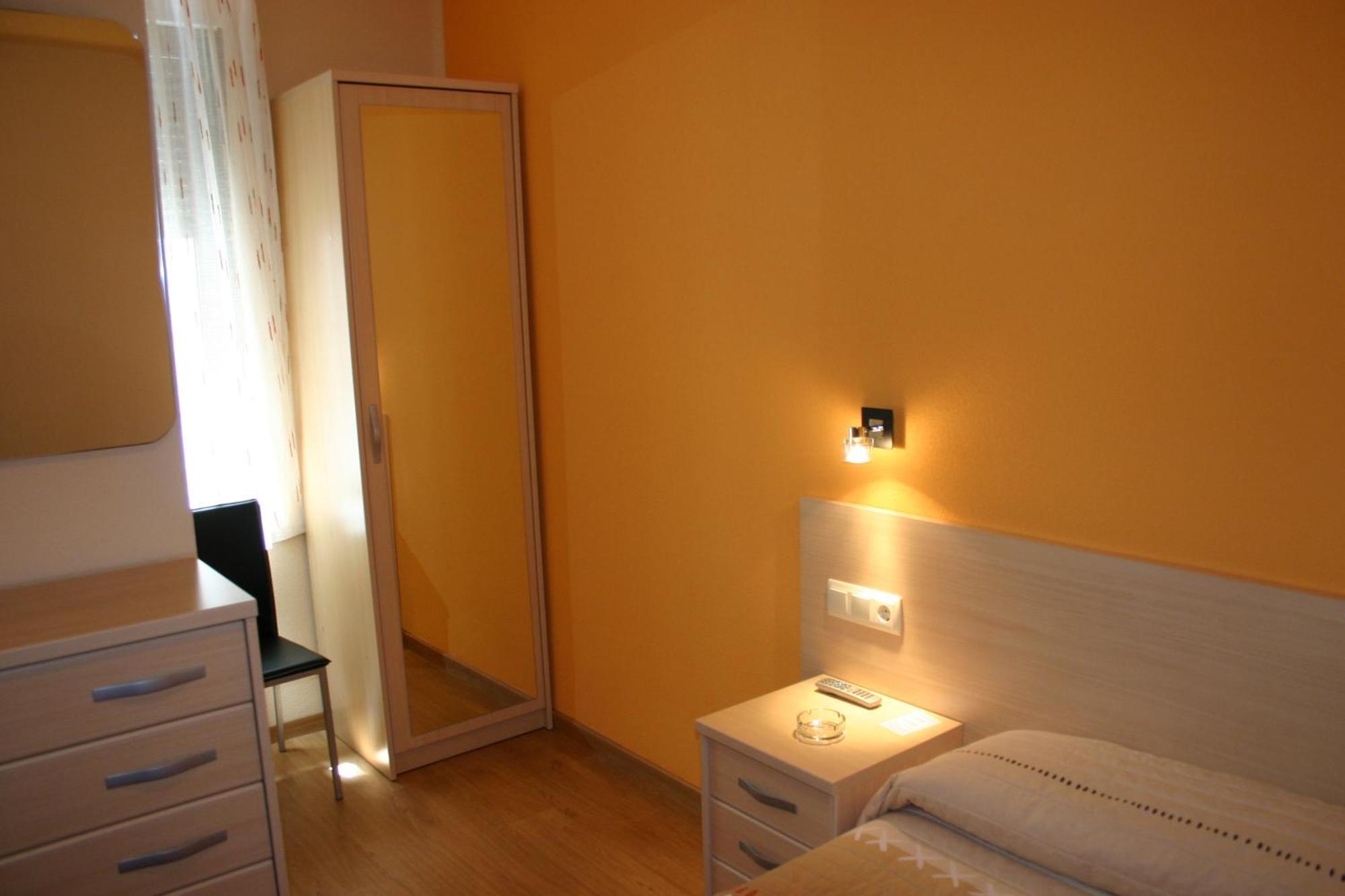 Hostal Hispanico I Саламанка Екстериор снимка