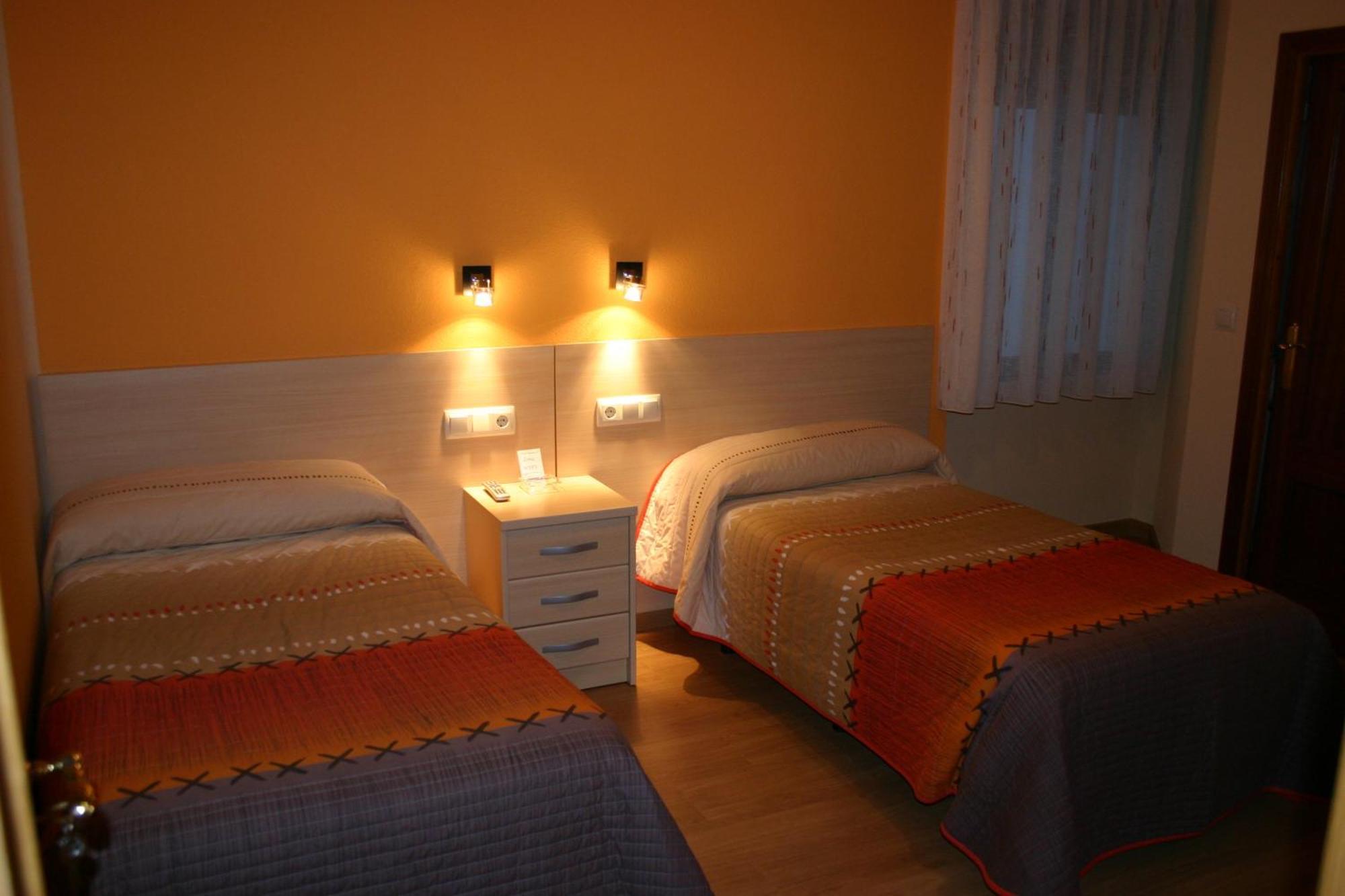 Hostal Hispanico I Саламанка Екстериор снимка